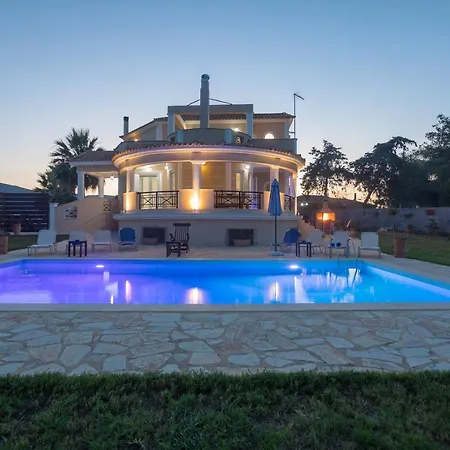 Buena Vista Villa *